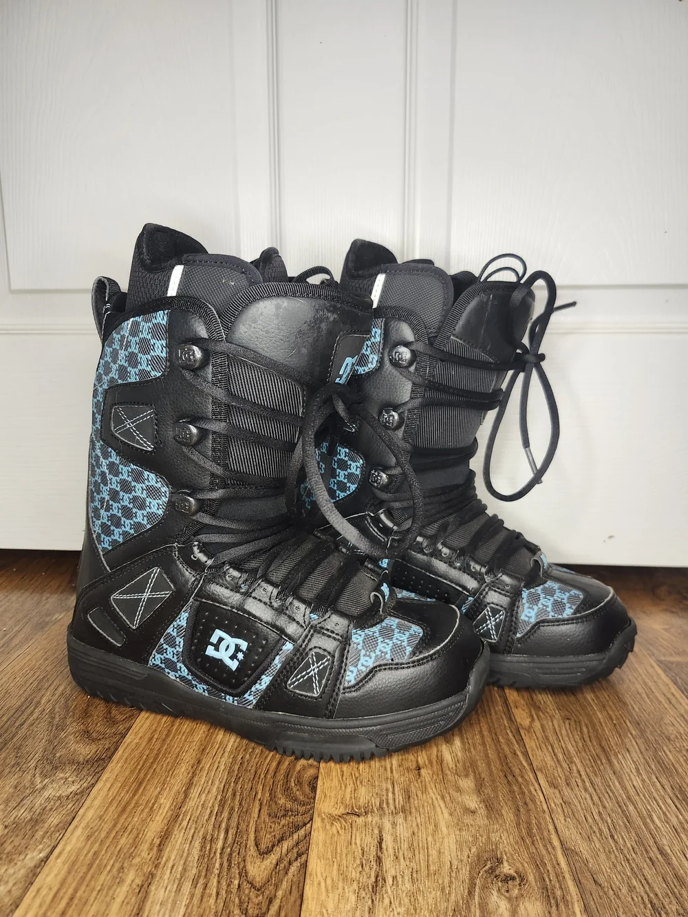 Y2K DC Phase Monogram Snowboard Boots Black and Blue Size 7W